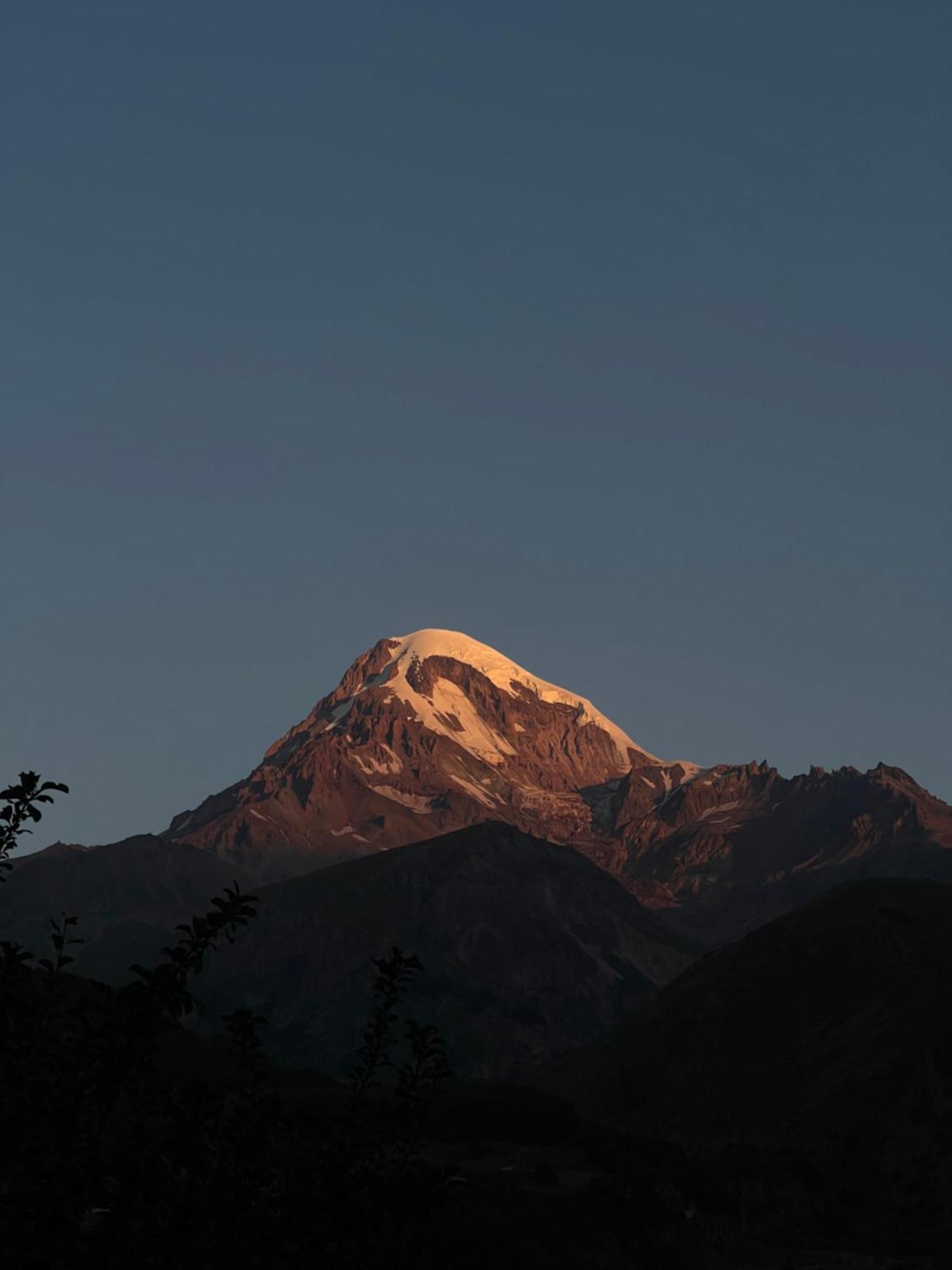 Kazbegi Inn Cottages מראה חיצוני תמונה